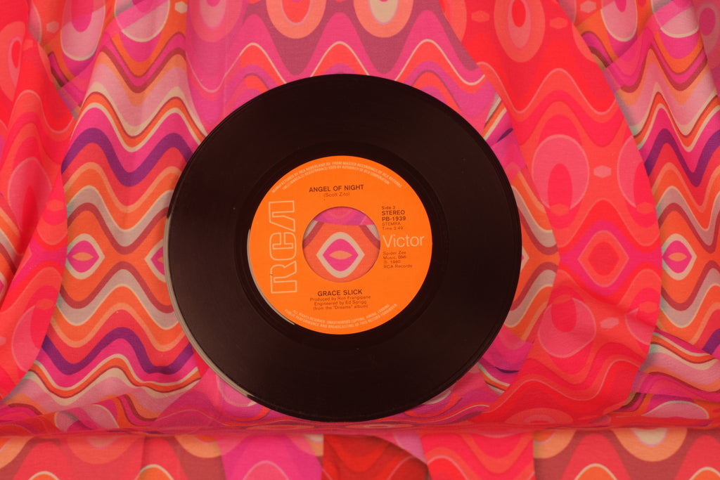 Grace Slick – "Seasons" b/w "Angel of Night" 7" Vinyl Single (RCA Victor, 1980) - VG / G